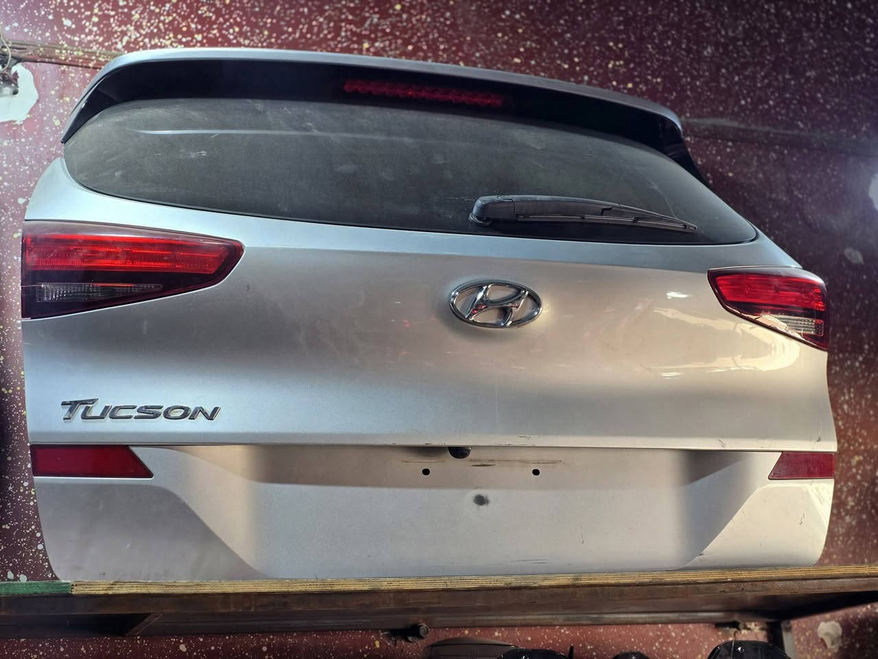 وصول حاويه جديد في مجمع العيساوي كربلا حي الصناعي سبورتج توسان حديث  ***********
