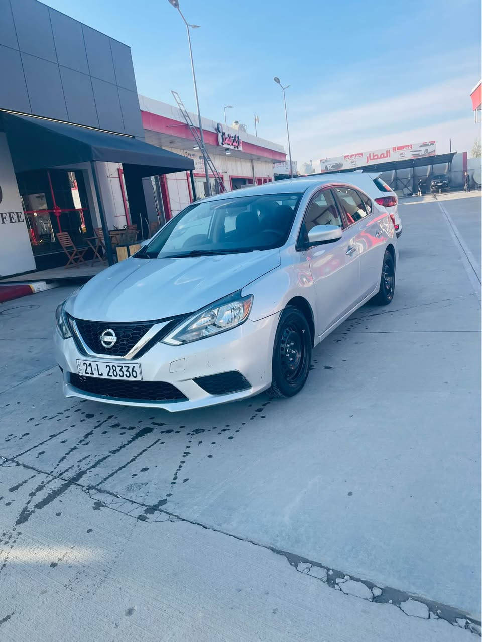 Sentra 2017 SV
ڕەنگی سلفەر
گێر و مەکینە بە شەر 
بەسمە و شاشە کامیرا 
سارد و گەرمی بە شەرت
تایەی تازەیە
تاخم پێش و پشتی بە شەرت
دوو پارچەی بۆیاغە بێناو گرتن
هەزە و فەحسی تازەیە تا 2027
سعری 103 کەمێک مەجال
سۆناریم داناوە
سەیارەکە لە کەرکووکە
*********** كركوك, العراق
