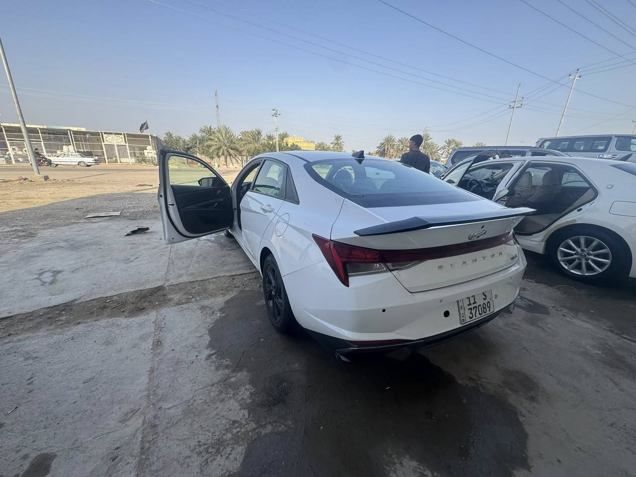 الانترا هايبرد  شحن وبانزين موديل 21 حره تحويل مباشر رقم بغداد دولي  سياره جديده وجاهزه ماشيه 90 الف.  بيها طخات بصيطه ومصلحات السونار ويه الصور  سعرها 148 وبيها مجال امراوس. حسب القناعه  مكاني ناصريه سوق الشيوخ الشراي يتصل ***********
