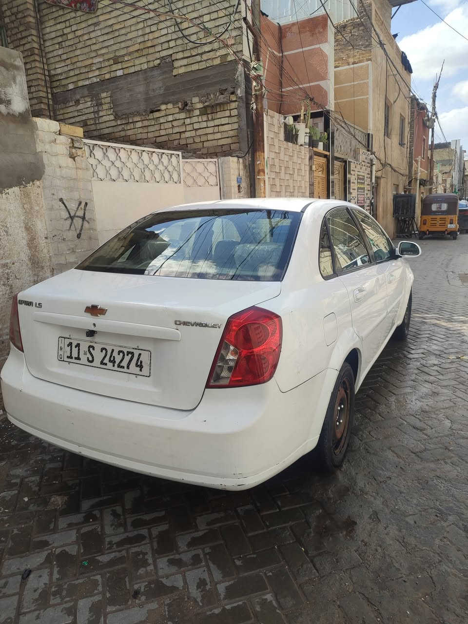 سلام عليكم اوبترا 2012 الشركه العامه رقم بغداد بسمي بيه قطعتين صبغ محركه بي نضوح ماشيه 180 سعر 75  مكاني مدينه الصدر ***********
