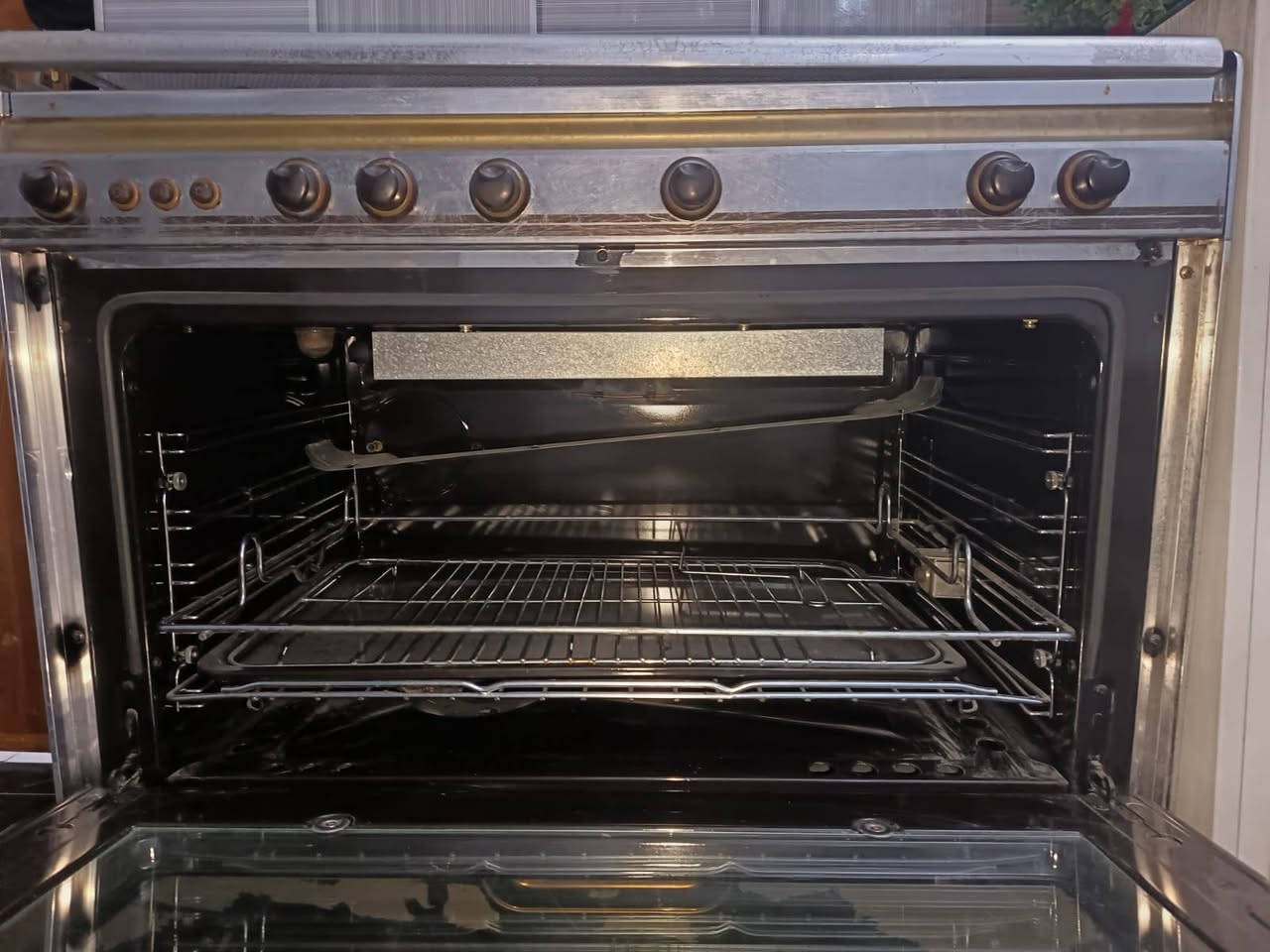 السلام عليكم احبتي
طباخ.. كريازي الباب الاول
نضيف جداا انضف من الصوره
مخزون
للاستفسار
خاص
او الاتصال على...***********
