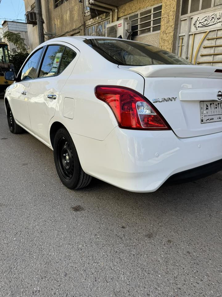 سلام عليكم عندي سني هندي موديل 21 رقم بغداد مكاني بغداد الكرخ ماشيه 16 الف مكفوله كفاله عامه كله على وضع الشركه رقم تلفون***********
