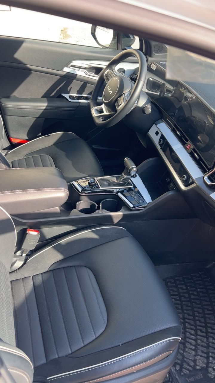 السلام عليكم كية سبورتج جيتي موديل ٢٥ للبيع السارة مكفوله من الشخط ماشية ٦ الف بعدهة بل ضمان السعر ٢٦٥٠٠ الستفسار ***********
