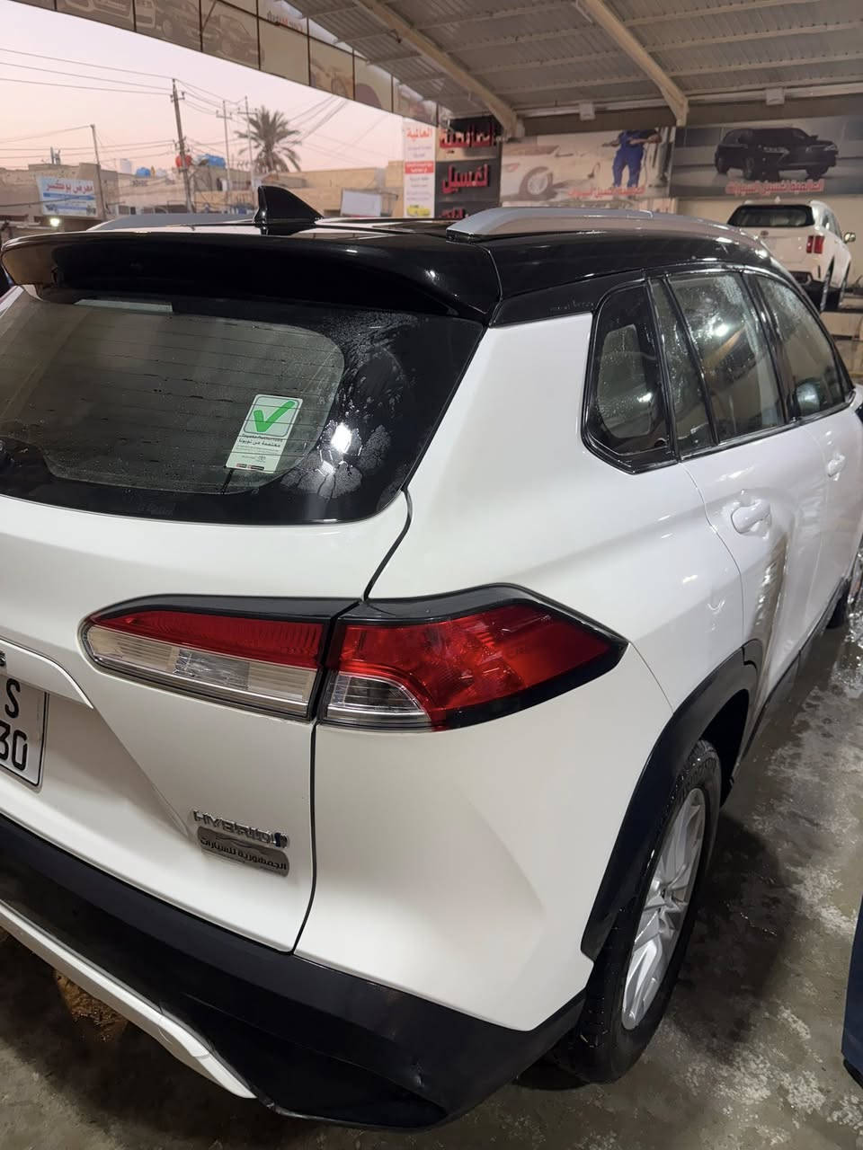 سلام عليكم كورلا كروز شركة ساز مو صيني سياره كفاله عامه موديل 23ماشيه 17 الف كيلو قابل للزياده  بعده بلظمان تو كلر ابيض قماره سوده معروفه مواصفات كروز ساز سياره رقم بغداد باسمي تحويل ثاني يوم سعر مطلوب 21500 دولار بيه مجال او مراوس ويا راف فور حصرا ونتفق على الفرق ***********مكاني بغداد كاظميه
