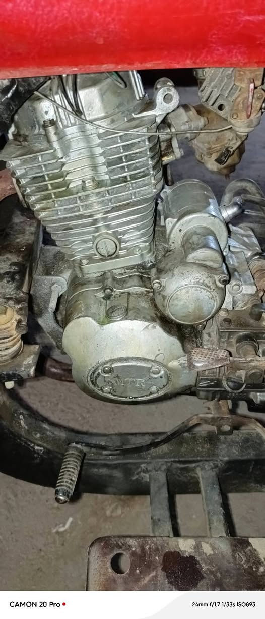 سلام عليكم ستوته البيع رقم سود كسن لطش مكينه نضيفه الصراه الجزبره الحوطه سعر 800وبيه مجال ***********
