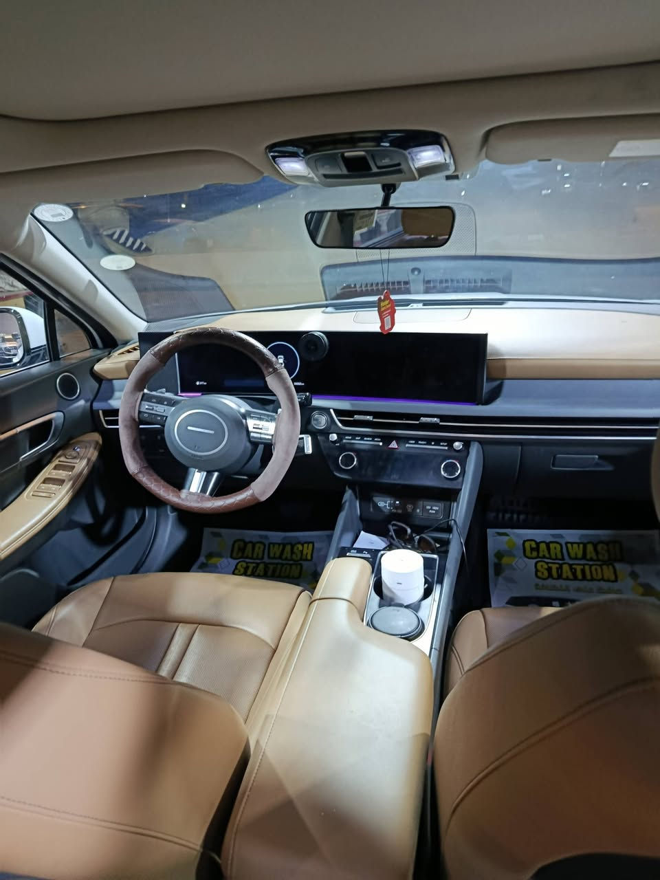 السلام عليكم
سوناتا هايبرد 2024
 فول موصفات
كفاله عامه
رقم اربيل
داخل جلد جملي
بانوراما 
بردات
اناره محيطيه
اوتو هولد
انضمت قياده سبورت و ايكو
ماشيه45 الف كيلو
السعر 235 وبيها مجال
للاستفسار ***********
