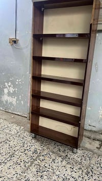 رفوف • للبيع • الانوار