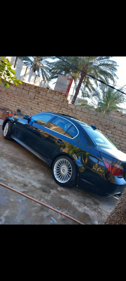 السلام عليكم للبيع بي امa60
موديل 2004 رقم سليمانيه 
حجم محرك 525 بلادي
كير مكينه ممتاز تبريد تدفئ شغال
فتحة سقف كراسي كهرباء خزن ميموي
تدفئ تبريد بالمقاعد مري قلاب
دعاميات محدثهm
صبغ حزام بدون حادث 
سعره 105ورقه  وبيه مجال لشراي للاستفسار*********** مكانه ديالى
