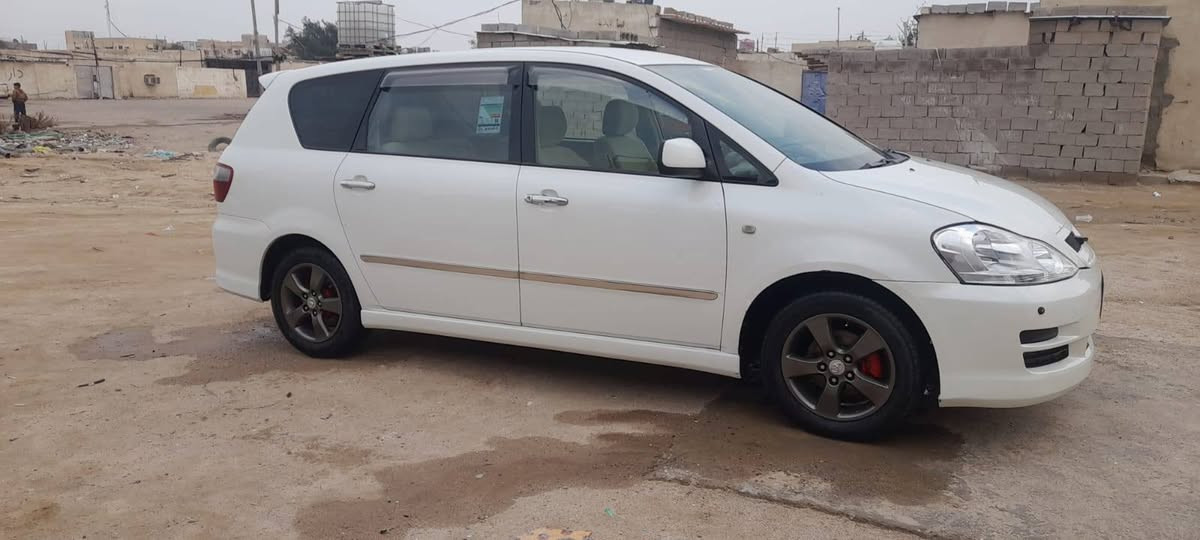 سلام عليكم للبيع ابسم مديل 2001 صدفي محدثه كرستال بالكامل تحويل مباشر سنوية 2030 مكينه وكير كفالة حداده جديدة تخم تاير ويلكب جديد داخل بيجي مكفوله كص وضربه وعيب شرعي السعر ١١٥ للاستفسار انتصل وتدلل *********** مكاني بصره خور الزبير
