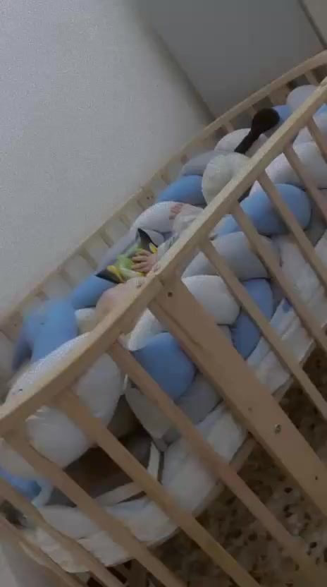 السلام عليكم كاروك للبيع اشتريتة ب٢٥٠ رايده ب١٧٥ وبية مجال بية ٣ مستويات تكدر تنزلة الكاع وتكدر تخلي وسط وتكدر صعدة يكفي لحد عمر ٥ سنوات


**إذا كنت صاحب هذا الإعلان وتريد حذفه لأي سبب، رجاءا أرسل رسالة إلى الدعم الفني**