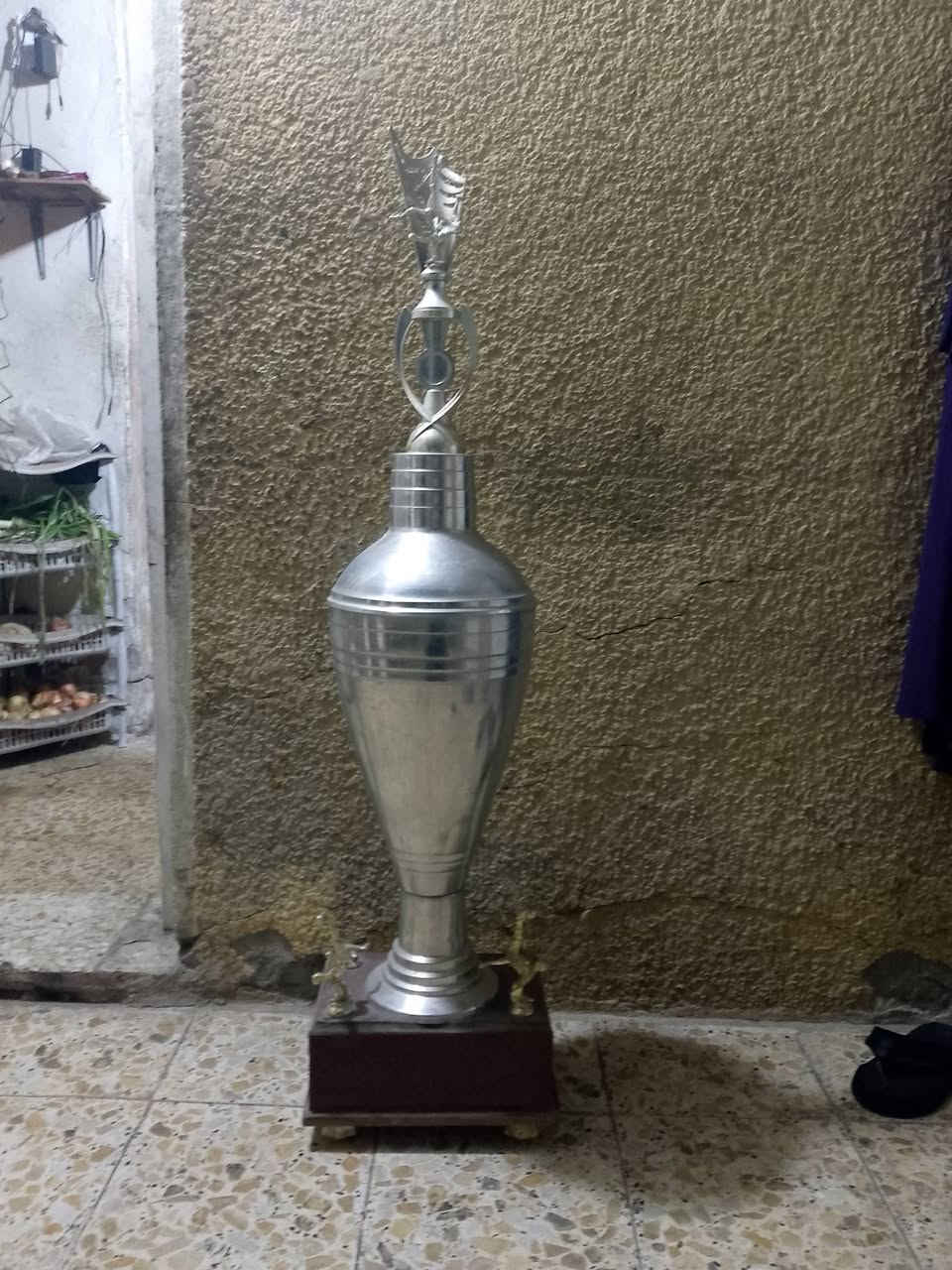 سلام عليكم عدي كاس طوبة للبيع مكان بغداد مدينة الصدر رقم الهاتف ***********
