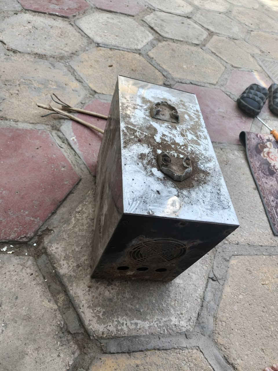 ماكنة لحام محولة رافع قدرة
شرط الشغل ***********
