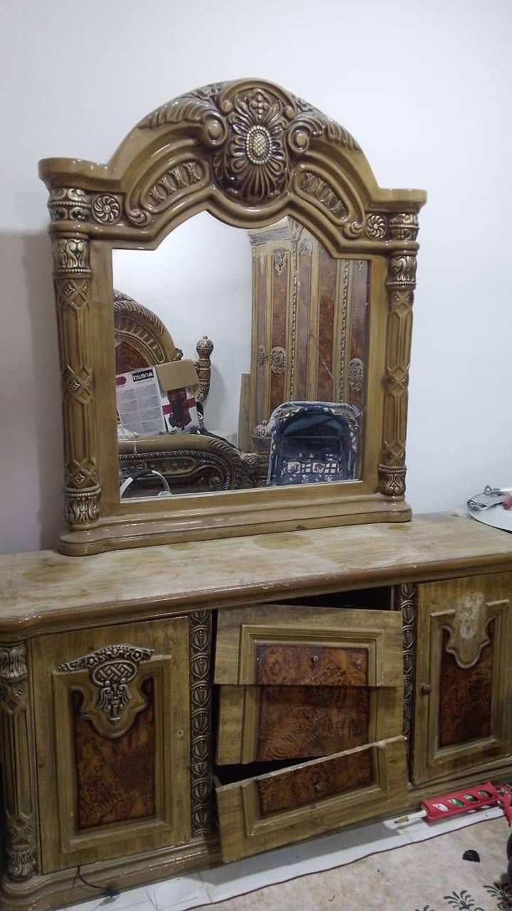رسلام عليكم غرفه تركيه مستعمله للبيع السعر 400 أو بيها مجال ول ماعده يراسلني أو يدلل *********** نجف
