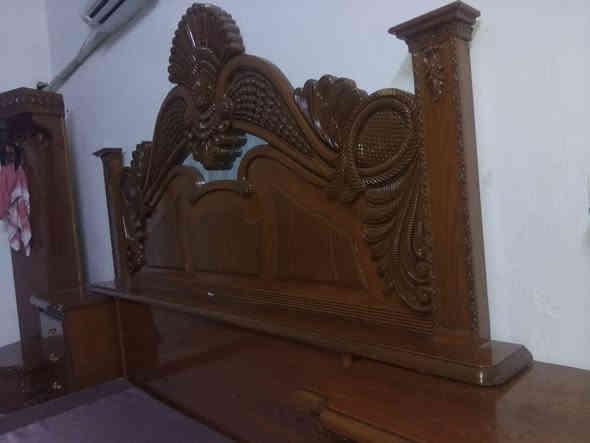 السلام عليكم بيع غرفة نوم صاج اصلي ثقيل متانه نضافة مية بالمية فصلناها خمسة مليون بيع سريع مليونين ***********المكان بغداد الشرطة الخامسة
