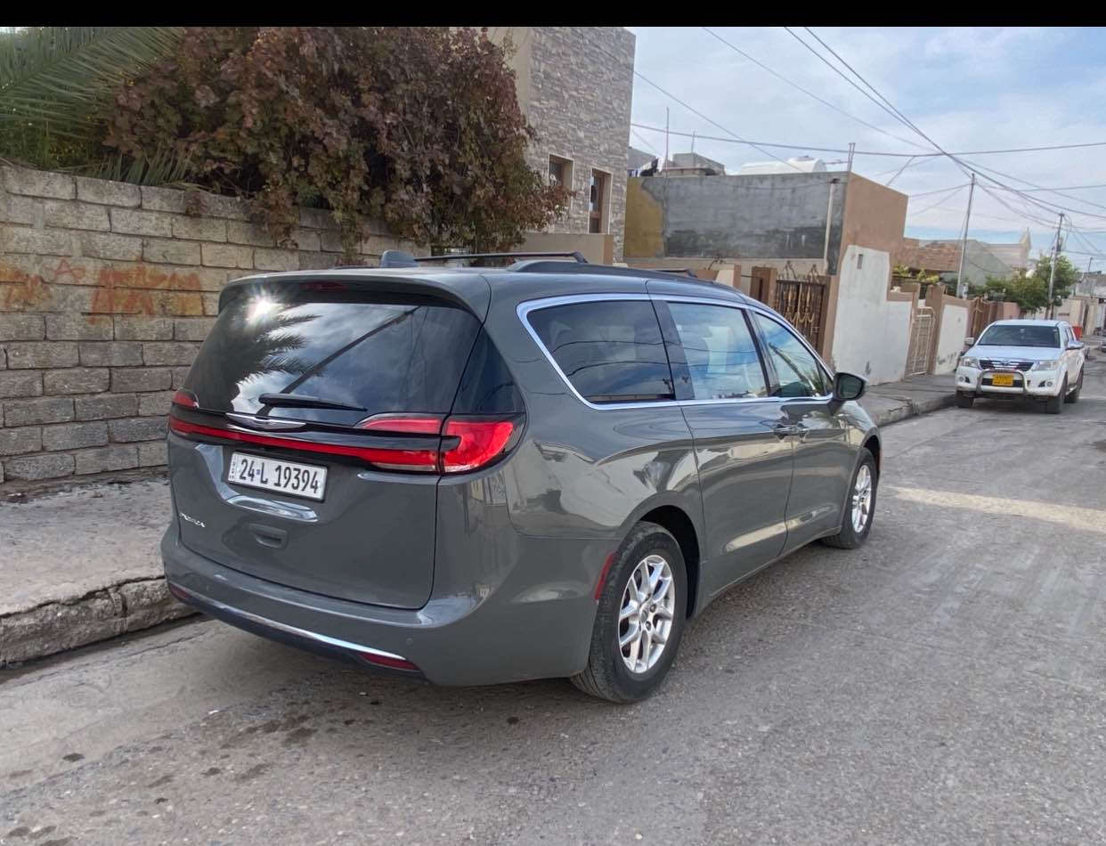 السلام عليكم باسفيكا للبيع 
موديل 2022
سعر 230$
ماشية130ميل
7راكب vip
بصمه تشغيل عن بعد 
بصمه أبواب 
أبواب كهربائي 
تدفئه كشنات 
تدفئة ستيرن 
شاشه كبيره 
رادار امامي خلفي 
حادث خفيف جدا 
جاملخ خلفي وباب ونص
ايرباك كير مكينة تحويل شرط 
كير ماوس  
رقم ***********عليه واتساب زاخو, دهوك
