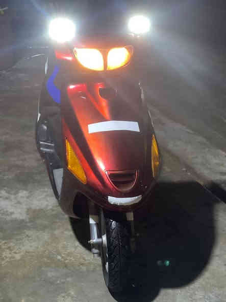 السلام عليكم دراجه فراشه نضيفه كهربايات كله شغال سلف هندر مكينه خرسه اشاير كلوبات كله شغال ماكو اي نقص تايرات جديده مكينه ما مفتوحه برغي بيها السعر 400 وبيها مجال حك الجيه راسلني أو اتصل *********** المكان الخالص هبهب
