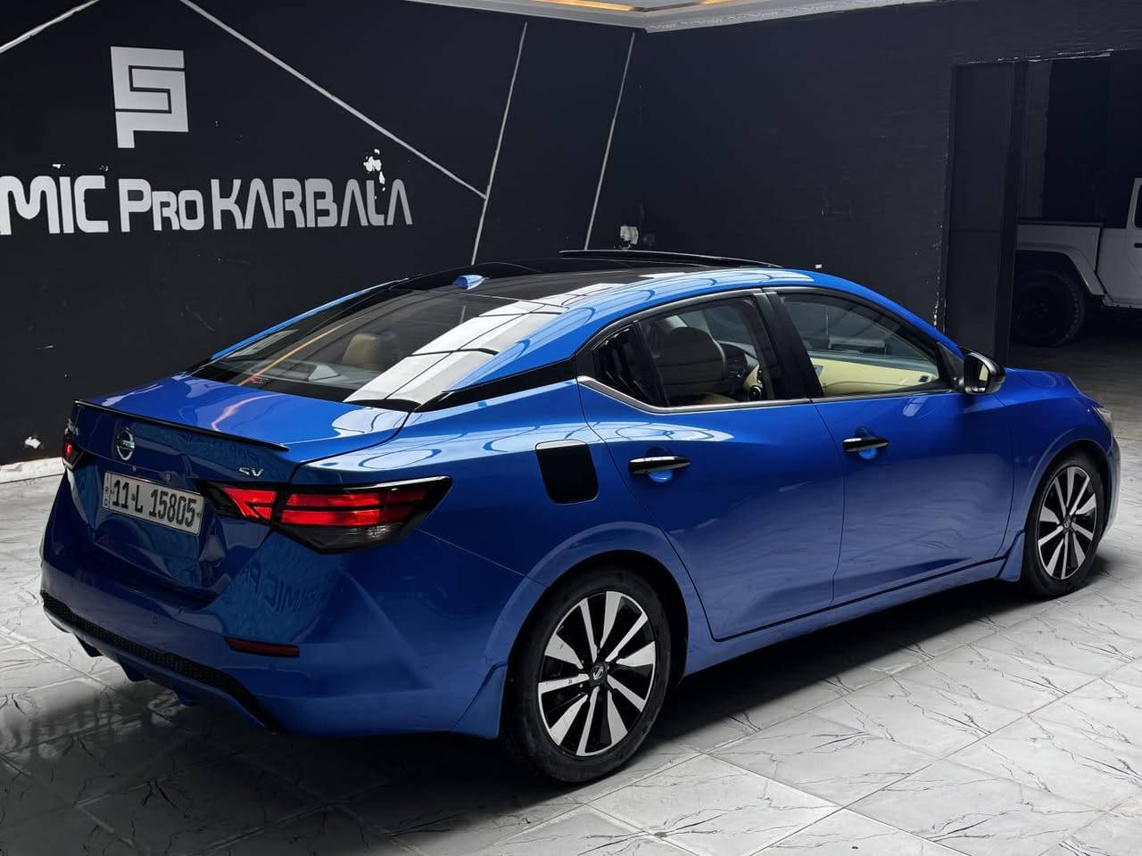 السيارة  مغلفة قمارة ppf اللون اسود لامع
حادثها نص بنيد وباب السائق وجاملغ امامي صور الحادث مرفقه
الموصفات جلد فتحه
رادار توقف امامي وخلفي
رادار نقطة عمياء
بصمة ابواب وتشغيل
تشغيل عن بعد
تحكم استيرن
شاشة كبيرة تدعم ابل كار بلي واندرويد اوتو
كروز سرعة وتحديد مسار
ثلاث انظمة قيادة نورمل وايكو وسبوت
مانع انزلاق
حساس خلفي وكامرة 
ويل سبورت حجم ١٨
تنبيه مغادرة المسار
حساس ضغط الهواء
رقم بغداد بأسمي سعرها 135 وبيها مجال ***********
مكاني كربلاء
