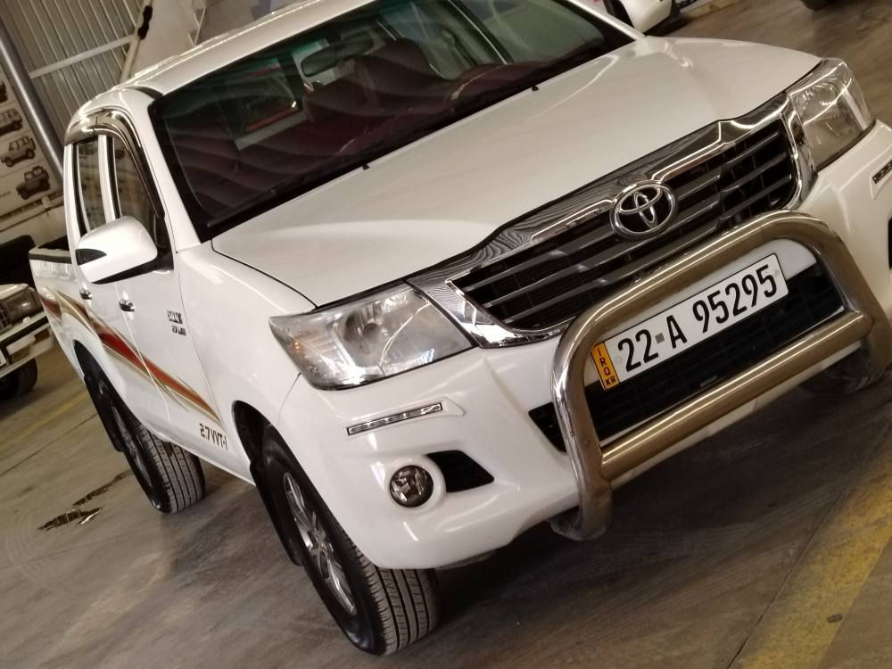 مەرزیە 2011 سێ پارچەی گۆڕاوە بۆ 2013 قرچێکی کەمی هەیە شایەنی باسکردن نیە بەدەنەشی نەگرتوە بەشەرت
سەنەوی تا 2031 تازەیە
توندوتۆڵە بێ مەسرەفە   ۰۷٥۰۲۳۱۲۹۰۷
گێڕومەکینەو ئەکسل بەشەرت
چوارتایەو ویلی کڕۆمی تازە بۆبەستراوە
***********لەشاری کۆیەم
نرخی 148وەرەقەو مەجالێکی کەم
تێبینی.. من خاوەنی نیم تەلەفۆن بۆخاوەنی بکە كويسينجاك, أربيل
