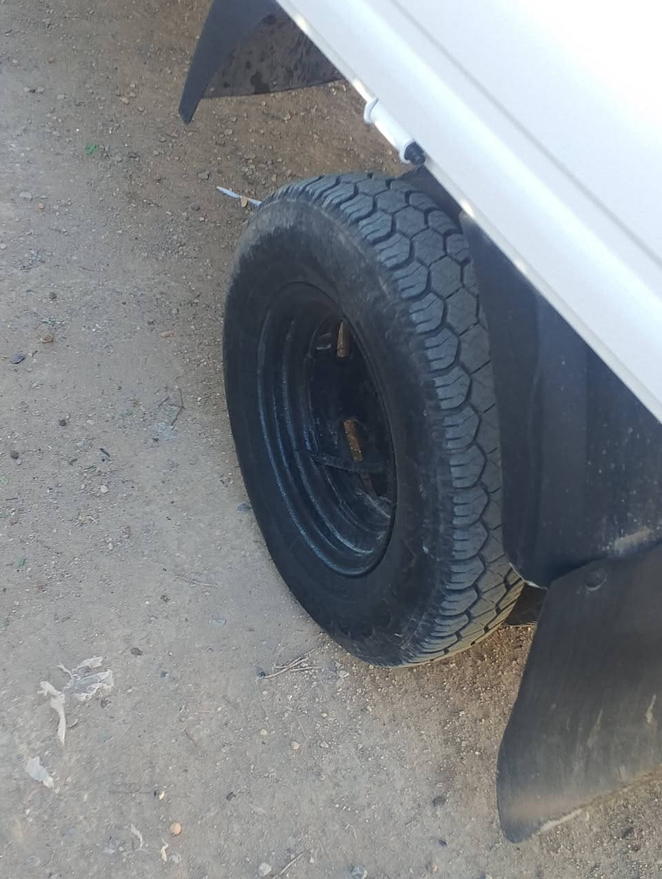 ***********
السلام عليكم ورحمه الله وبركاته كيا بنجو للبيع موديل 2010 رقم بغداد بيها صبغ بس الدوسات العنوان بغداد جسر ديالى القديم السياره بيها بس الدوسات صبغ 2010 السعر 97 وبيها مجال قليل حق الجيه
