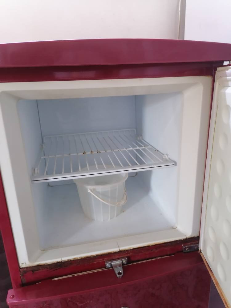 ثلاجة اللبيع شغل سعرا ٨٥ بي مجال كركوك حي العروبه يم ملعب خومسي او وكف قديم حجم ١٠ قدم كل بلادي شركة مابي اي عيب شغال بل شرط ٧ايام ضمان
***********
*********** كركوك, العراق
