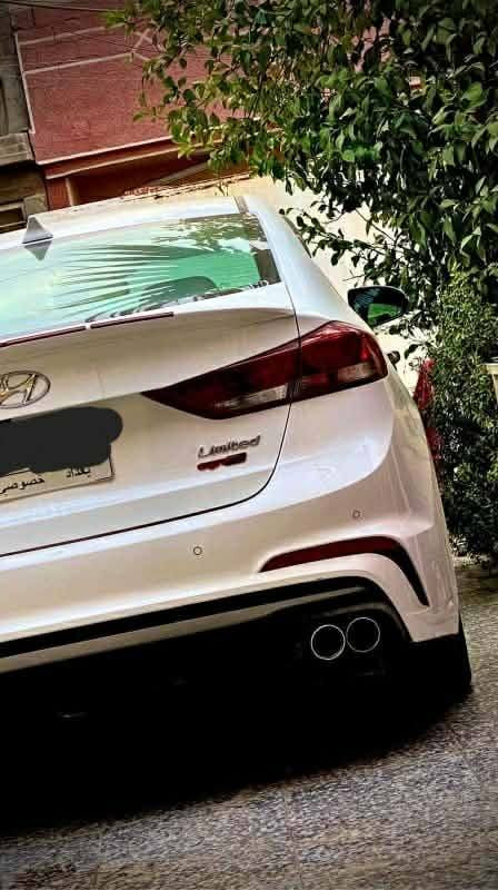 السلام عليكم للبيع النتراا ٢٠١٧ وارد كندي فول 1/1 رقم بغداد باسمي ضررها بنيد فقط وبدون دواخل  مكينه ٢٠٠٠ دوش المكان بابل جبله السعر 135 وبيها مجال  للاستفسار ***********
