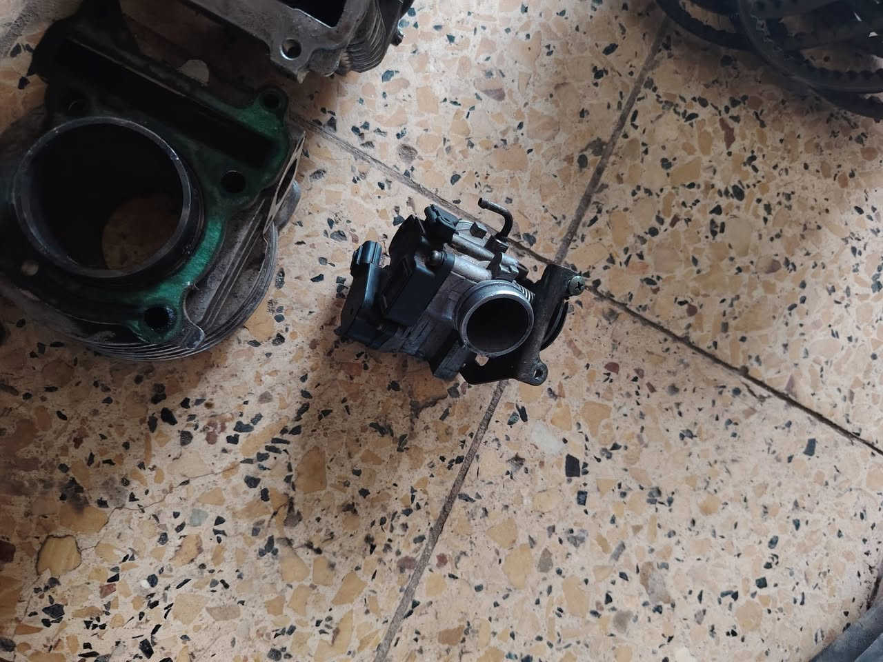 سلام عليكم غراض سكنس ياباني فحل كله على الشغل وشنو تريده موجود مامتواجد فيس فقط وات او تصل عل خط ***********
