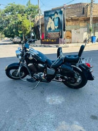 شادو • ٤٠٠ • ترايك