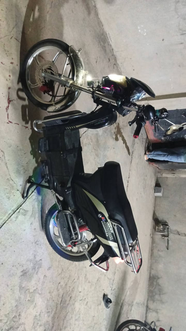 موطور للبيع نوع هارلي الاخوين موطور نضيف بطاريات نضيف السعر 500الف للاستفسار ***********
