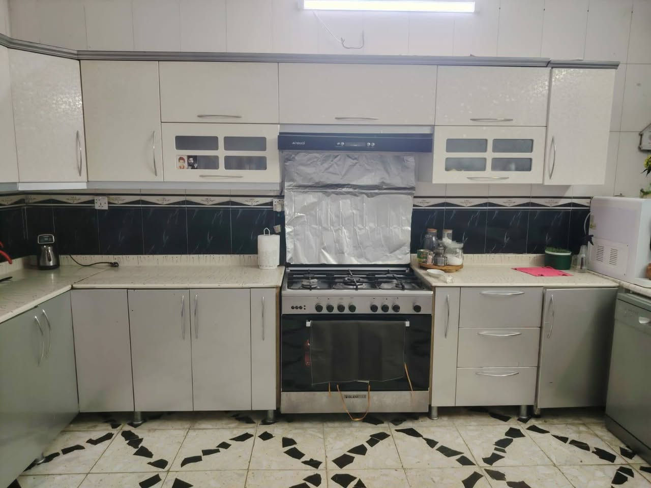 كاونتر Hdf نضافه 95% شغل درجة أولى شراي اتفضل خاص أو اتصل على على الرقم *********** يوجد توصيل محافظات
