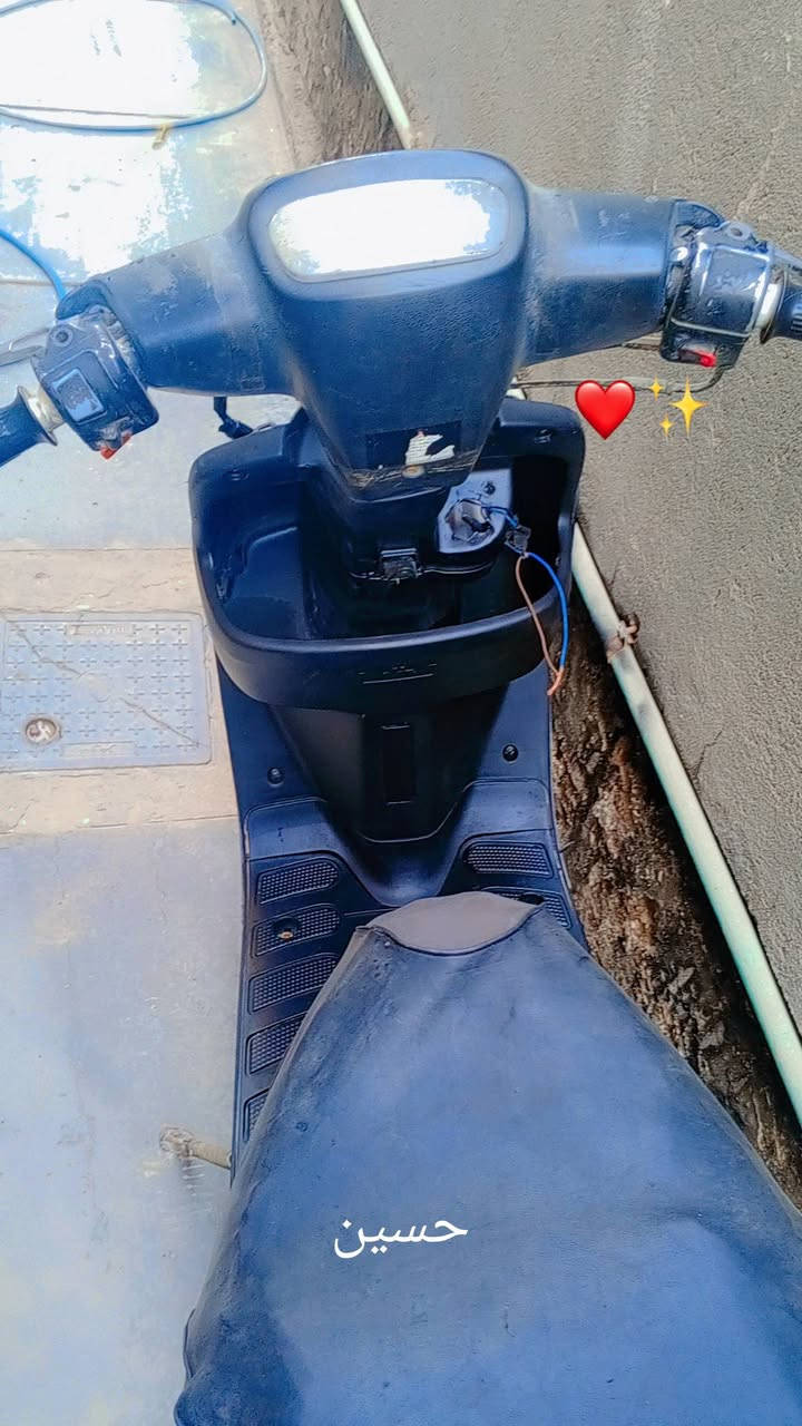 دراجة زعرة خطين شاصي مكفول مكينة ستوهة مجفتة كابريتر وكلجات جدد  جوين شفاطة فاكيوم بلك مازدة جديدة كهربايات شغالة هورن ولايت صالنصة جديدة مكينة ناعمة شلعة ومعدل سوادات جدد دراجة نقصهة كفرات وترتيب شغالة هندر واحد باي وقت السعر 110 وبيهة مجال قليل مو شراي لاتراسل رجائان  مكاني ديوانية جمعية شارع ملجاء العلوية  *********** بي واتساب
