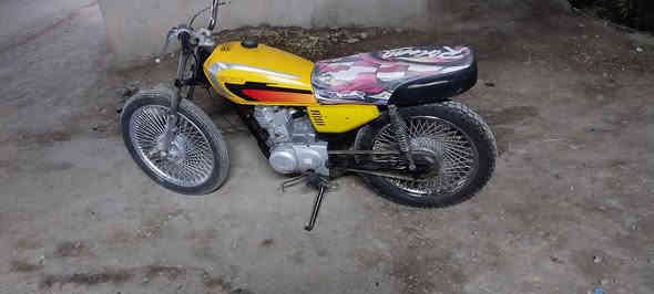 لبيع دراجه 21 مگينه خرسه نضيفه مفتوحه بستم كلك كلك جاهزه مانقصه شي 300 وبيه مجال. ***********
