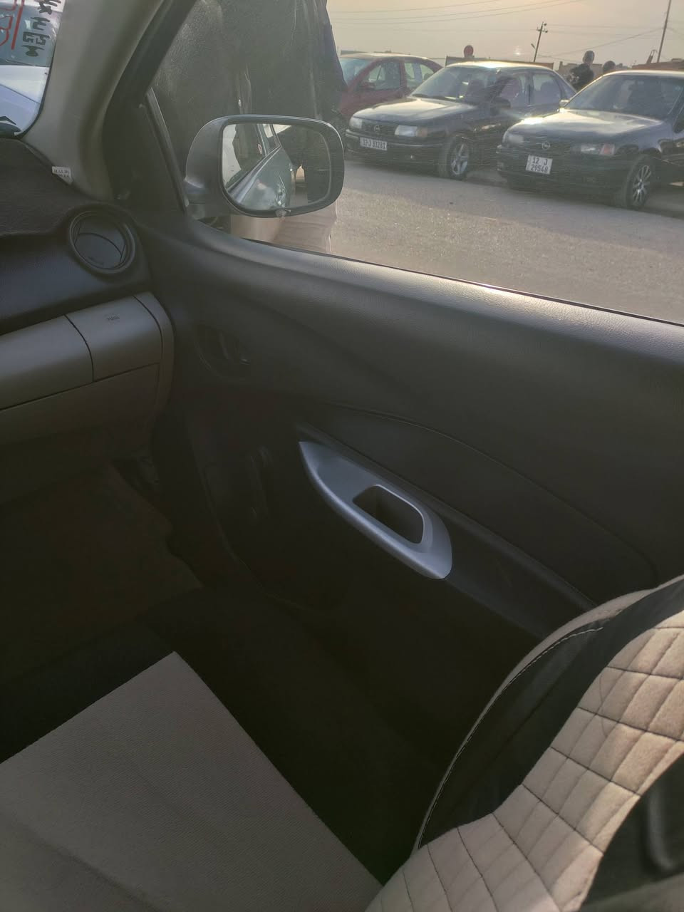 تيوتا يارس مصبوغة عام رقم اربيل باقي التفاصيل اتصل على الرقم ***********
