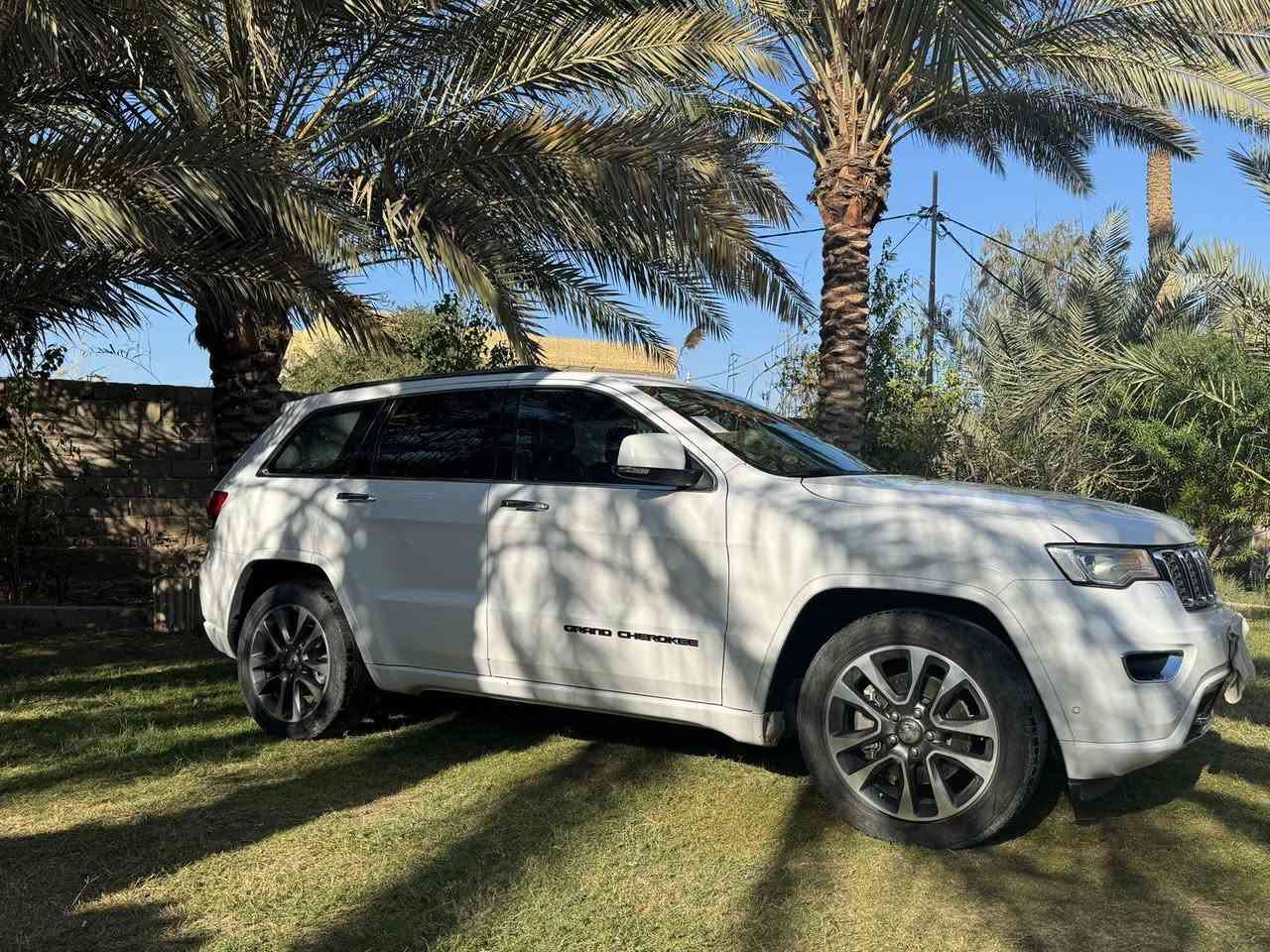 جيب 2017 خليجي فول مواصفات سومت أعلى فئه
السياره جديدة ومكفوله من الضربه والصبغ

السعر 270 قابل للتفاوض

***********
