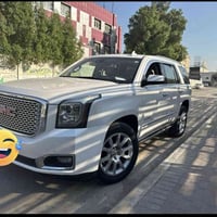 يوكن ٢٠١٥ • مكينة V8 ٥٣٠٠ • ماشي ١٨٠ الف