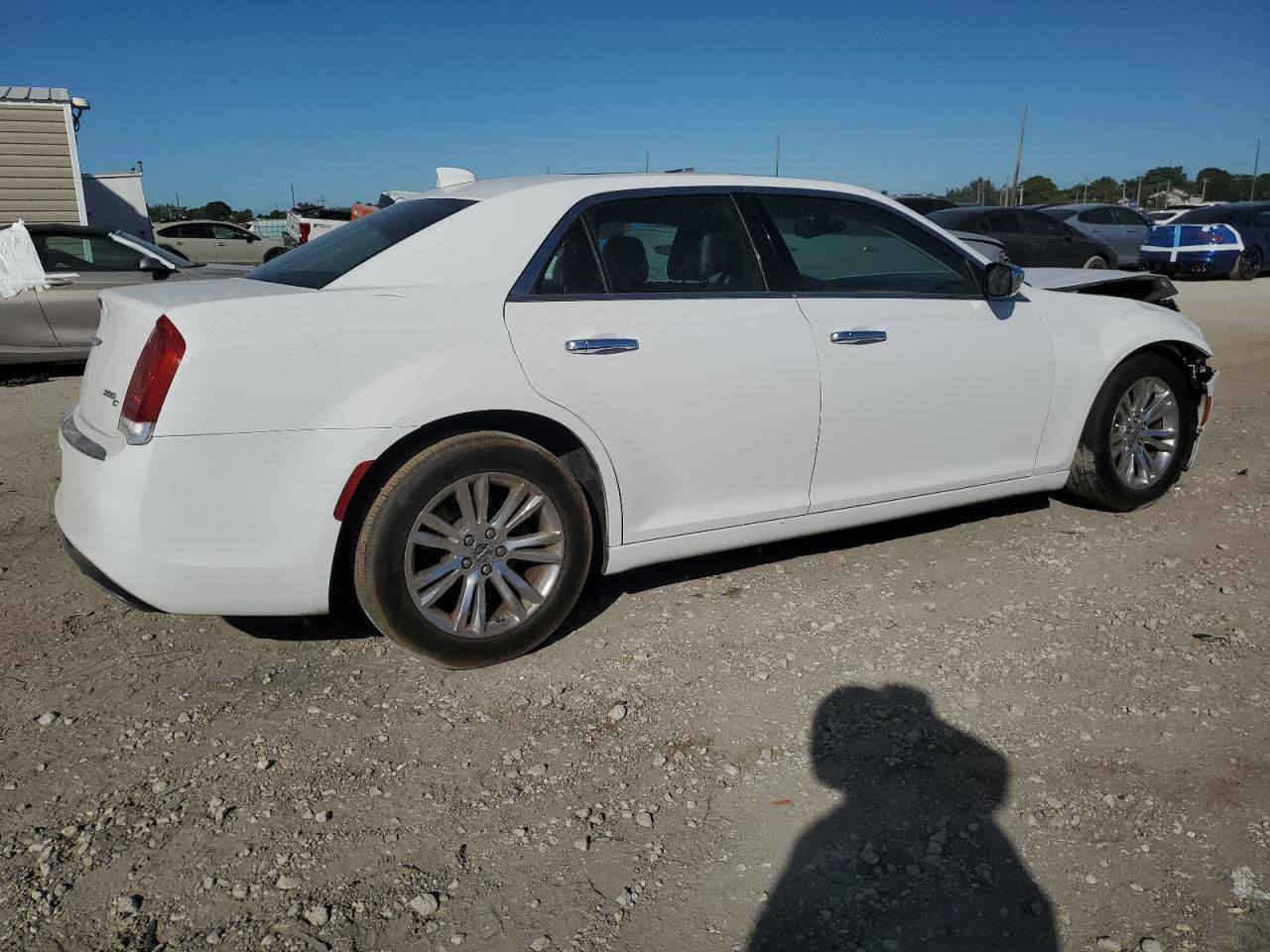 ياللة سلام عليكم اخوان اوباما 2017 دخول ضباط سياره حاليا ب الإمارت ابيعك داخل ميناء البصره بدون گمرك 185 وبيها مجال الكتاب داخله بيه واسط +لحد يدخل خاص مكلف بنشر رقم راعيه ***********
