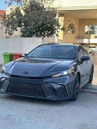 تيوتا كامري 2025 هايبرد وارد امريكي   ضرر السياره دعاميه اماميه فقط و ...