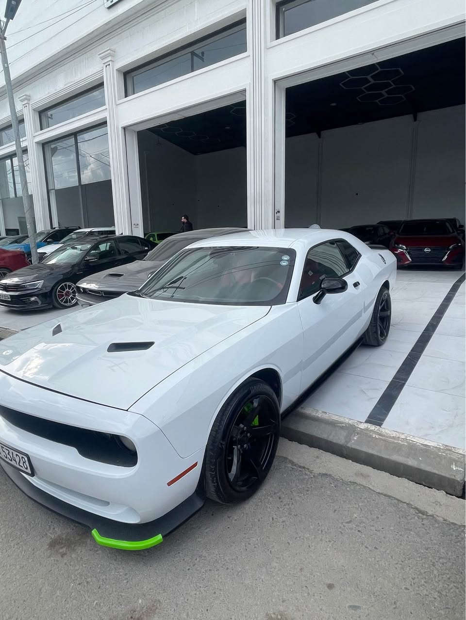 جالنجر موديل 2018 ناوسؤر جل V6 شه بستؤن سئ بارجي سبوغه بئشي شانسي هيتي به س سياره كه. داعمي نادا ره قم شانسيم دانه وه شوين هه ولير محرج فرحي ئه مه ريكان به رام به ر شه ريكي جيهان  سياره كه هه مووشتيكي هه تا 2031 نويه سعري 158 كه ميك مه جال  رقم موبايل *********** أربيل, العراق
