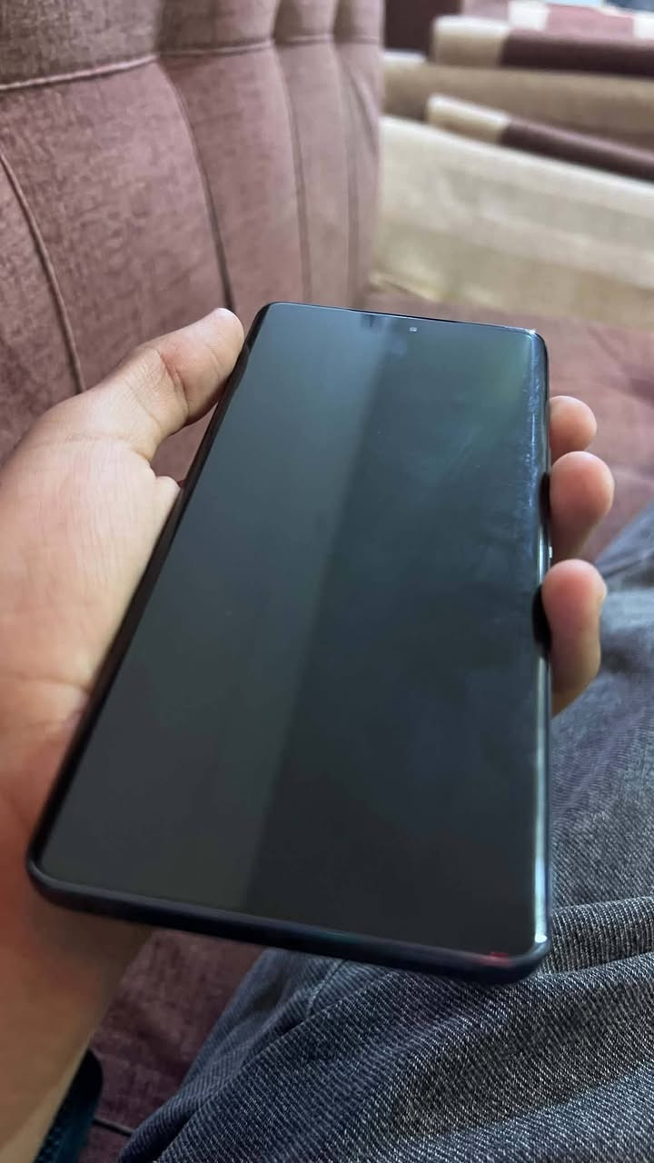 هونر x9c نضيف كلش كلشي مابي 
السعرر 380 وبي مجال 
***********
