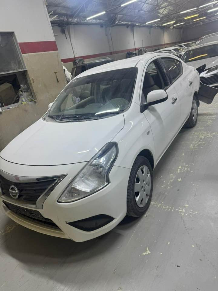 نيسان صني موديل 24 مصلح واصل بصره 77 بلاكمرك 
تواصل وتساب ***********
