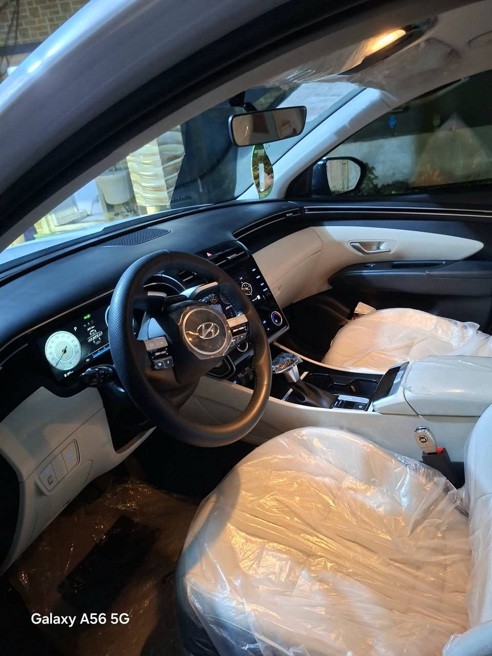 هونداي توسان موديل 2024 خليجي محرك 2000 مكفولة كفالة عامة ماشية 12الف رقم بغداد بأسمي  للأستفسار عن السعر  الاتصال على الرقم *********** يوجد واتس اب ايضا.
