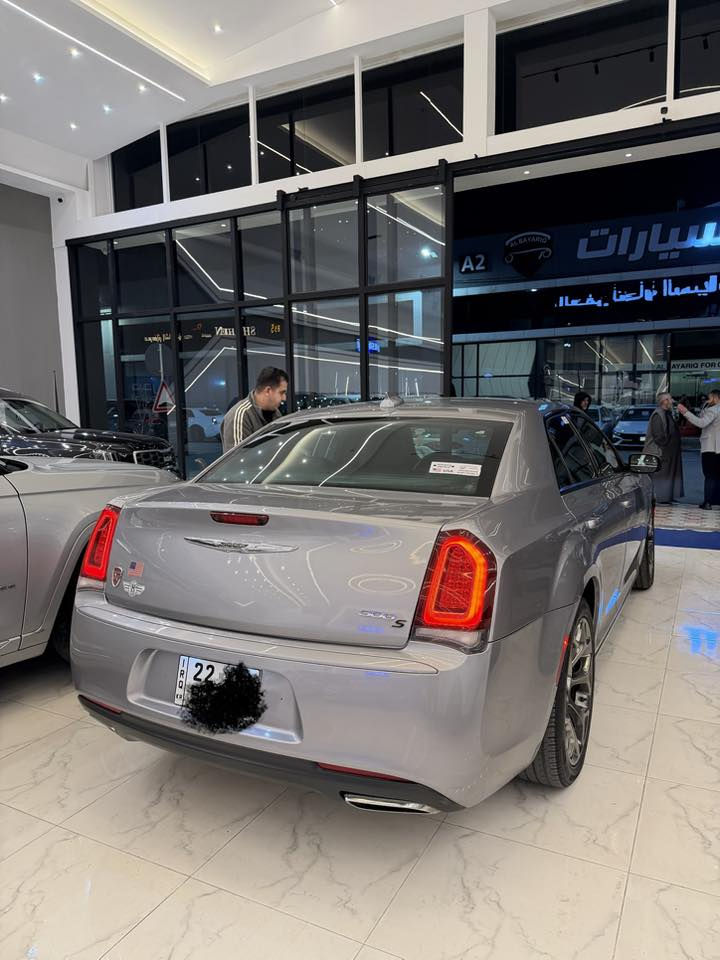 كرايسلر 300s 2018 كندي كلين فول بدون فتحة
باب الخلف السائق كلير فقط الباقي كفاله كلها وضع شركه استخدام شخصي السعر 235$ موجوده بالموصل
*********** واتساب مفتوح
