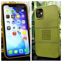 ايفون 11 • ١٢٨ • فيس ايدي متوقف