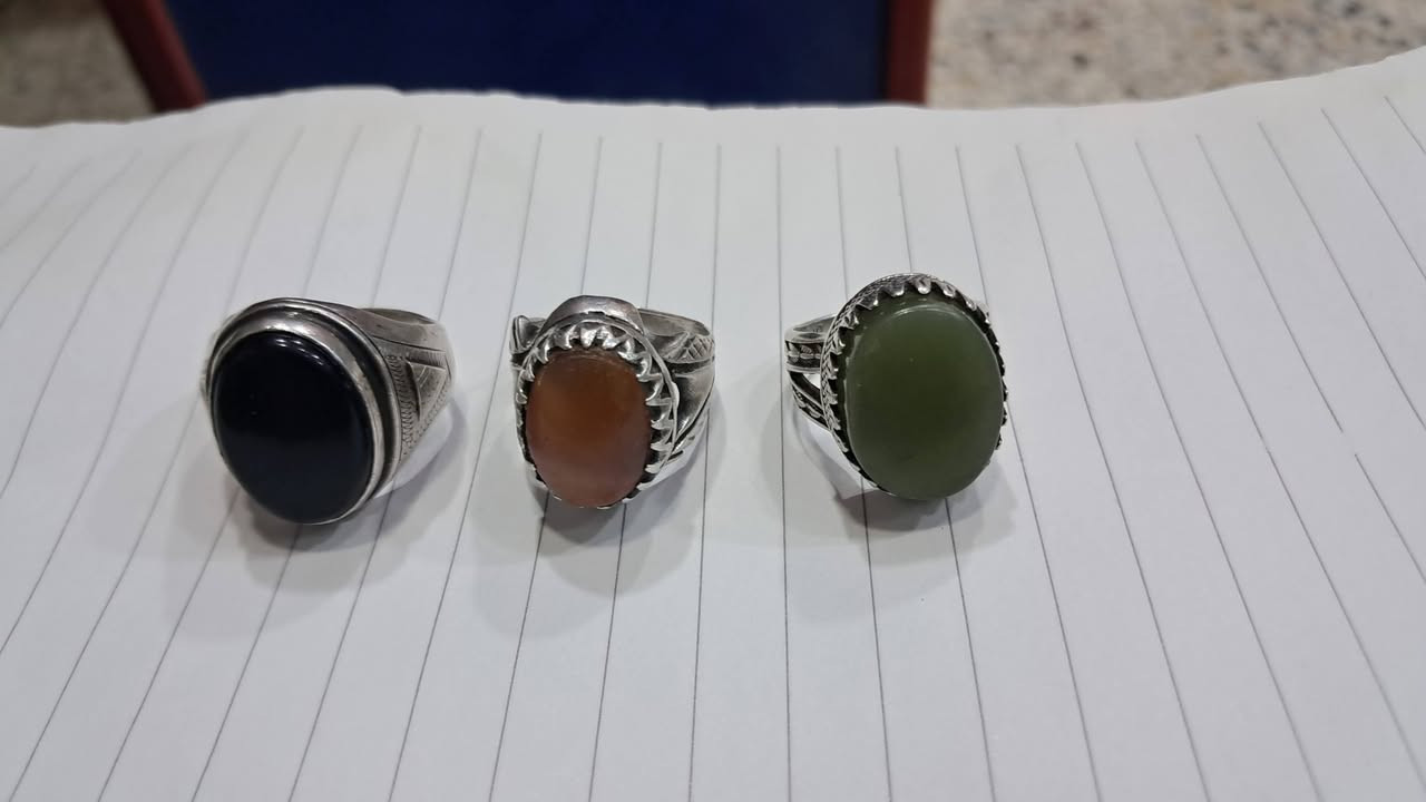 السلام عليكم عندي هاي المحابس يشم وعقيق اسود وعقيق مشمشي الي يريدهم بسعر مناسب  يتصل توصيل ماعندي اخوان وهاذا رقمي
***********
السلام عليكم عندي هاي المحابس يشم وعقيق اسود وعقيق مشمشي الي يريدهم بسعر مناسب  يتصل توصيل ماعندي اخوان وهاذا رقمي
