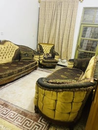 تخم عشر مقاعد جدن نضيف تجي وتشوفه مكان مدينت الصدر سعره ٤٥٠واتساب07726...