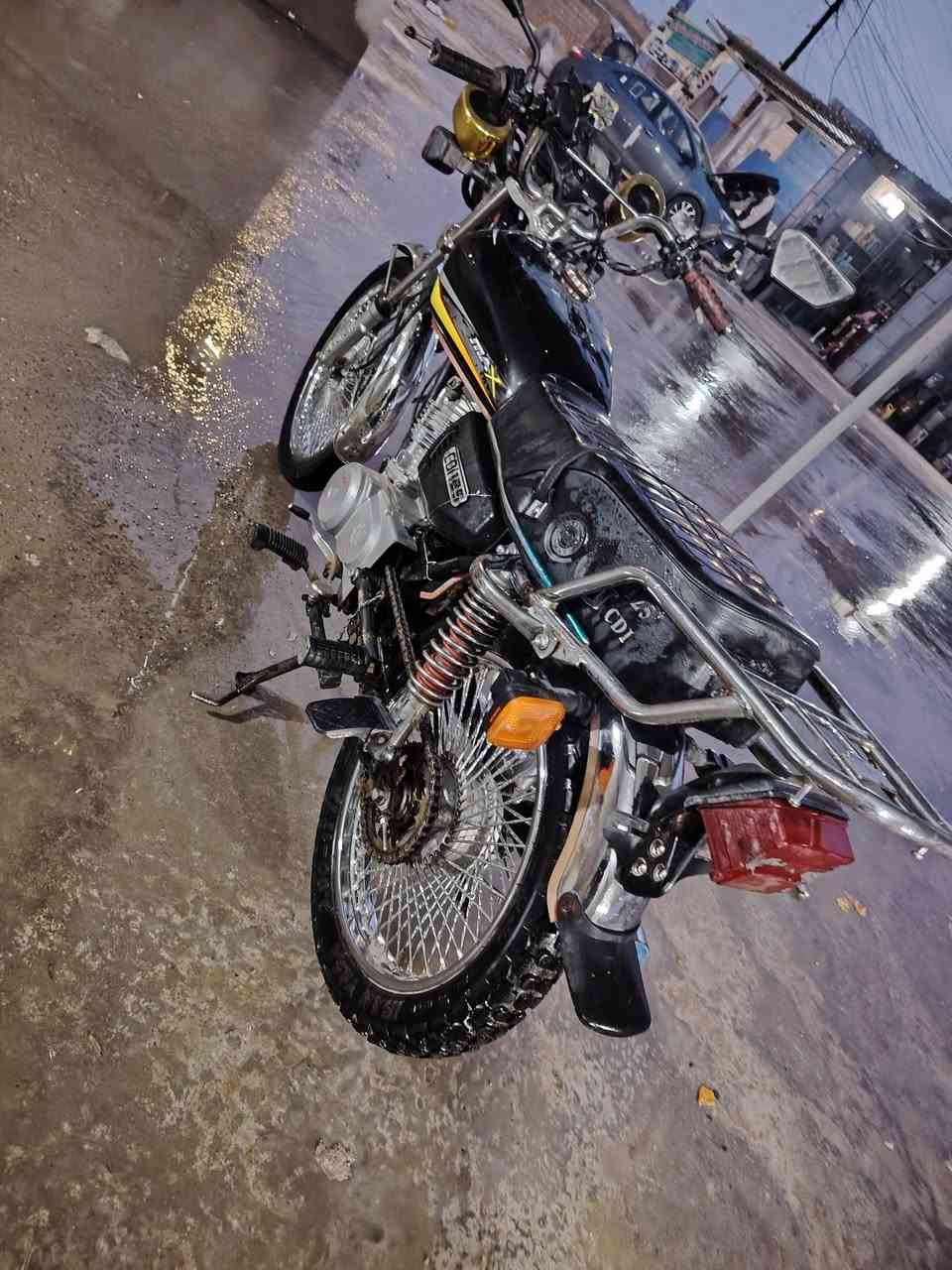 السلام عليكم سولنك تايكر موديل ٢٠٢٢ نشاط رزانه فول وزن ثقيل كهربائيات كلها شغاله دبلات وياله لشه شرط محرك مفتوح مبدل بستم فقط   السعر ٤٢٥ وبي مجال مكاني ايسر الشركاط السلمان ***********
