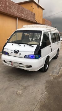 كيا هوندي موديل١٩٩٨ ‏السيارة مقفولة كفالة ‏عامة من صبوغ ولا صرب مابي ع...