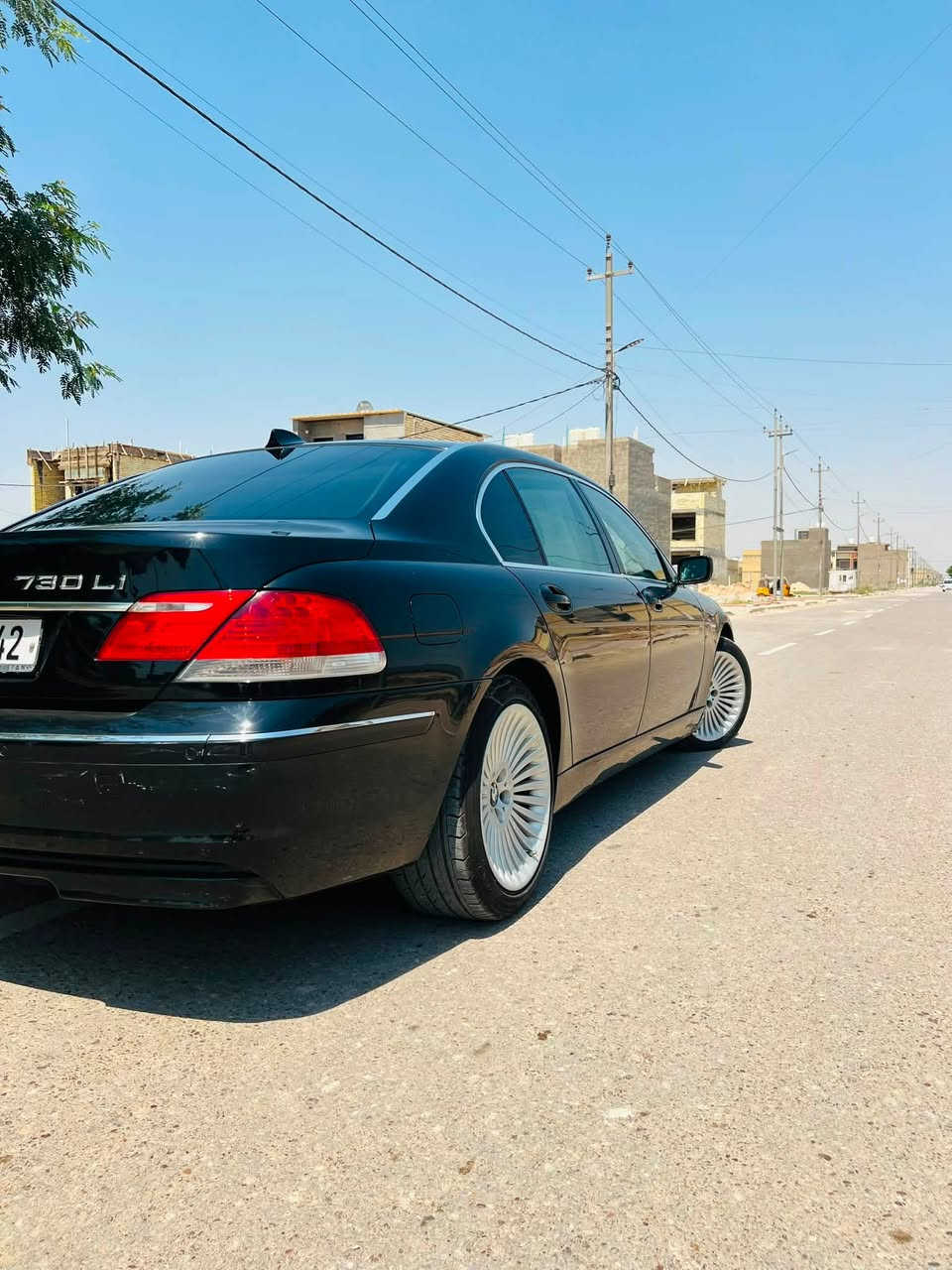 باخرة Li2008730خليجي رقم سليمانية الرقم الجديد بيها قطعتين صبغ تخم تاير جديد كير مكينة مكفولات صدر 50‎%‎ السيارة احلى من الصور بيها نقوصات كلش بسيطة سعرها 130وبيها مجال بسيط مكان السيارة بغداد للاستسفار الاتصال على الرقم ***********

