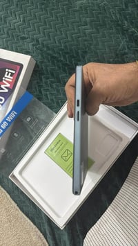 بلاك فيو ٦٠ • شاشة مكسورة • ذاكرة ١٢٨