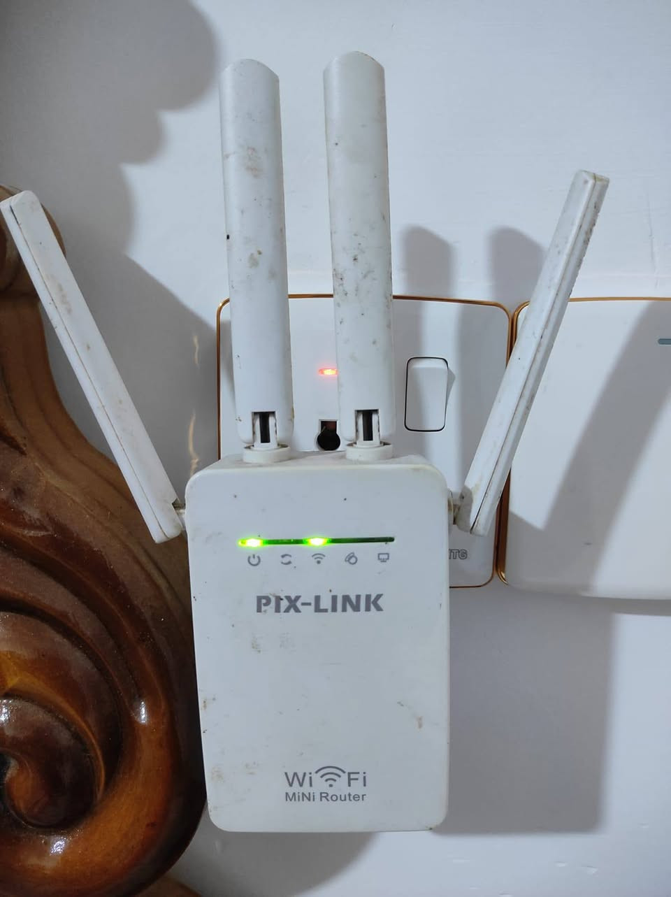 راوتر مع تقويه عدد 2 مع بلي 3 للبيع

1-الراوتر نوع (تندا) مستعمل قليل سعره 25 الف. 

2-تقويه القطعة ب10 الف

3- بلي 3 مع ملحقاته (جوستك عدد 2 مع شاحن لكل يده ، فيشه hd طول متر ، هارد 100 g ، ويحتوي على جميع الالعاب) سعره 100 الف


**إذا كنت صاحب هذا الإعلان وتريد حذفه لأي سبب، رجاءا أرسل رسالة إلى الدعم الفني**