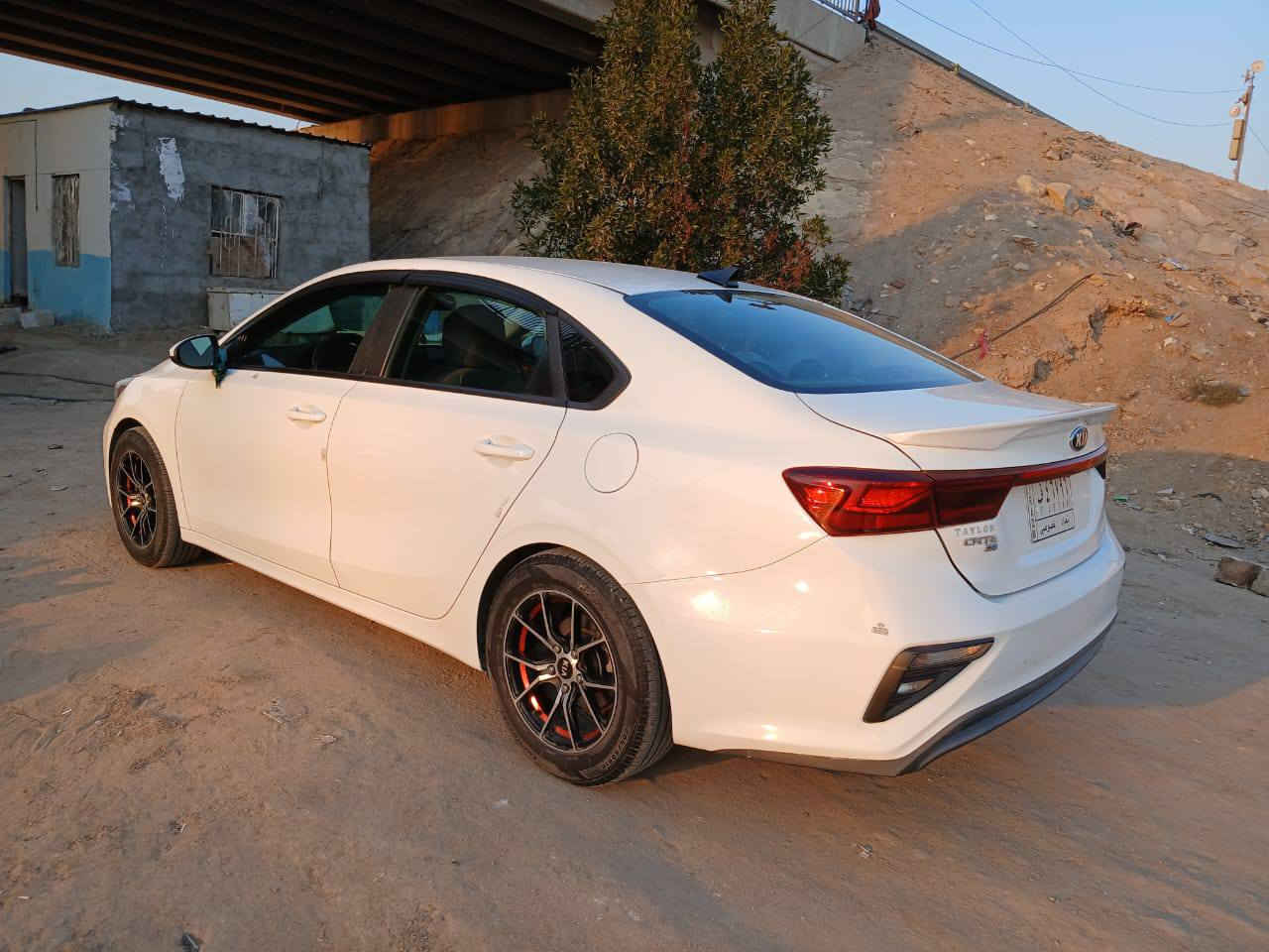 السلام عليكم كيا فورتي موديل 2019 محرك دوش رقم بغداد بسمي كير عادي ***********
